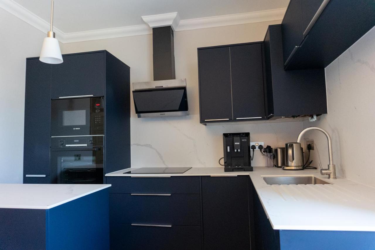 Oban Apartments Bagian luar foto