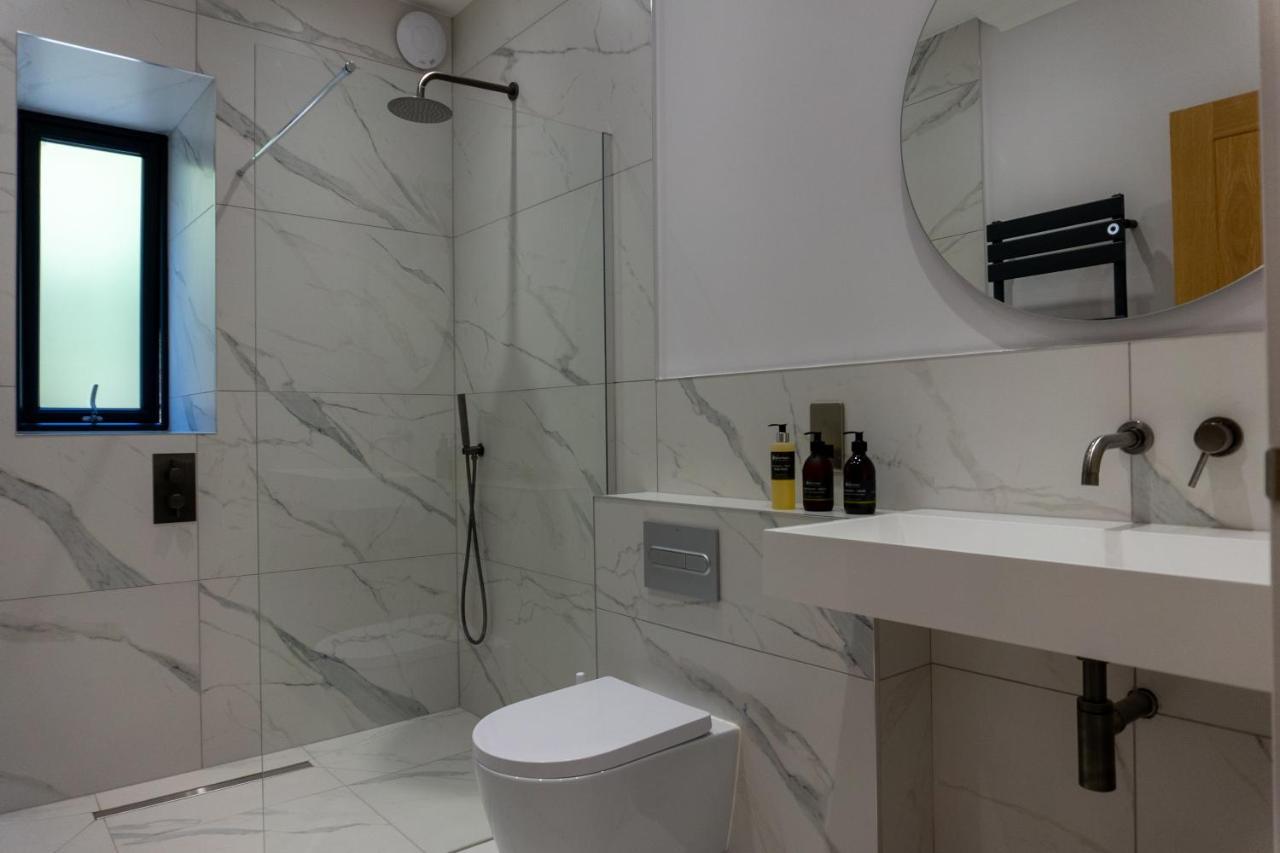 Oban Apartments Bagian luar foto